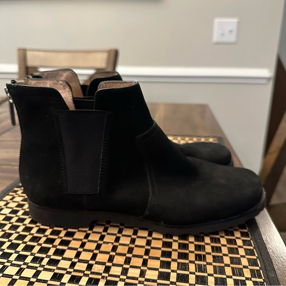 Taryn Rose Jervin Black Nubuck Leather Chelsea Ankle Boots Women’s 7.5 - Picture 6 of 12